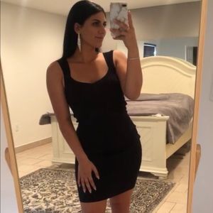 Guess Black Bodycon Dress- size 4- LIKE NEW